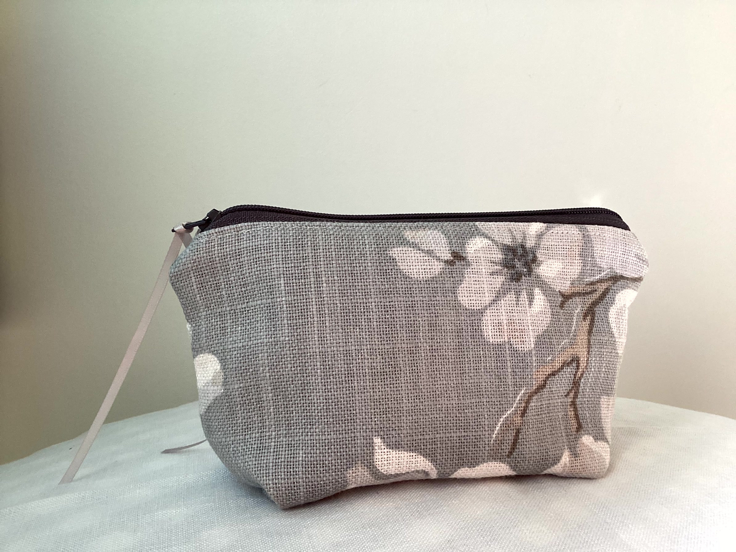 Zipped Pouch (small) - grey and black flowers